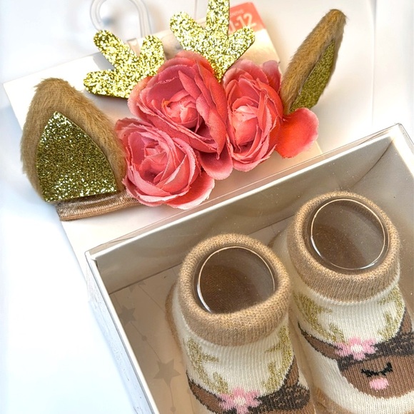 Rising Star Rudolph Headwrap Socks Christmas BABY SIZE 0-12 mos NWOT - Picture 1 of 6